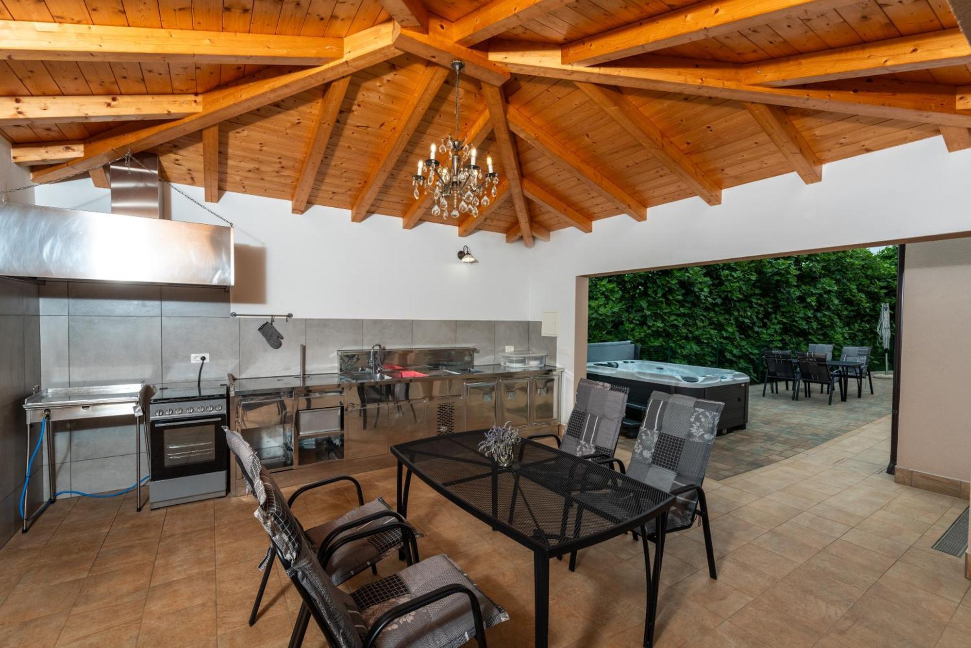 Villa Buroli With Pool, Sauna And Jacuzzi Dış mekan fotoğraf